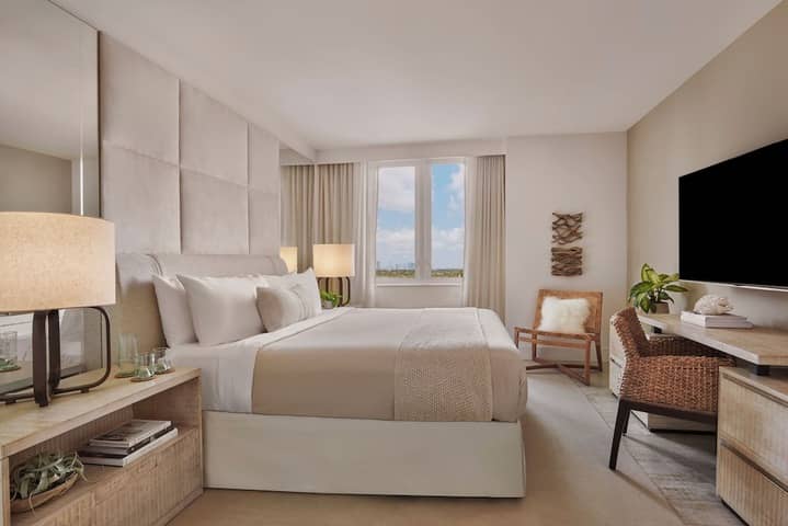 Room 21 of 83
