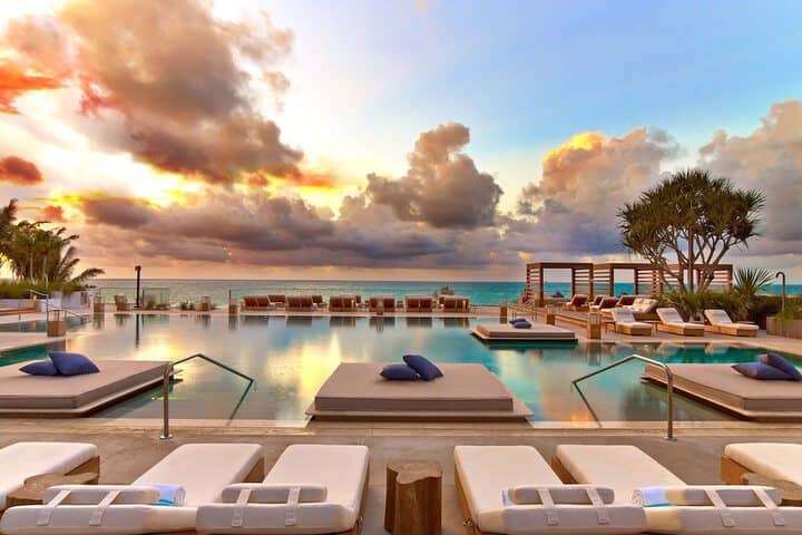 Pool 51 of 83